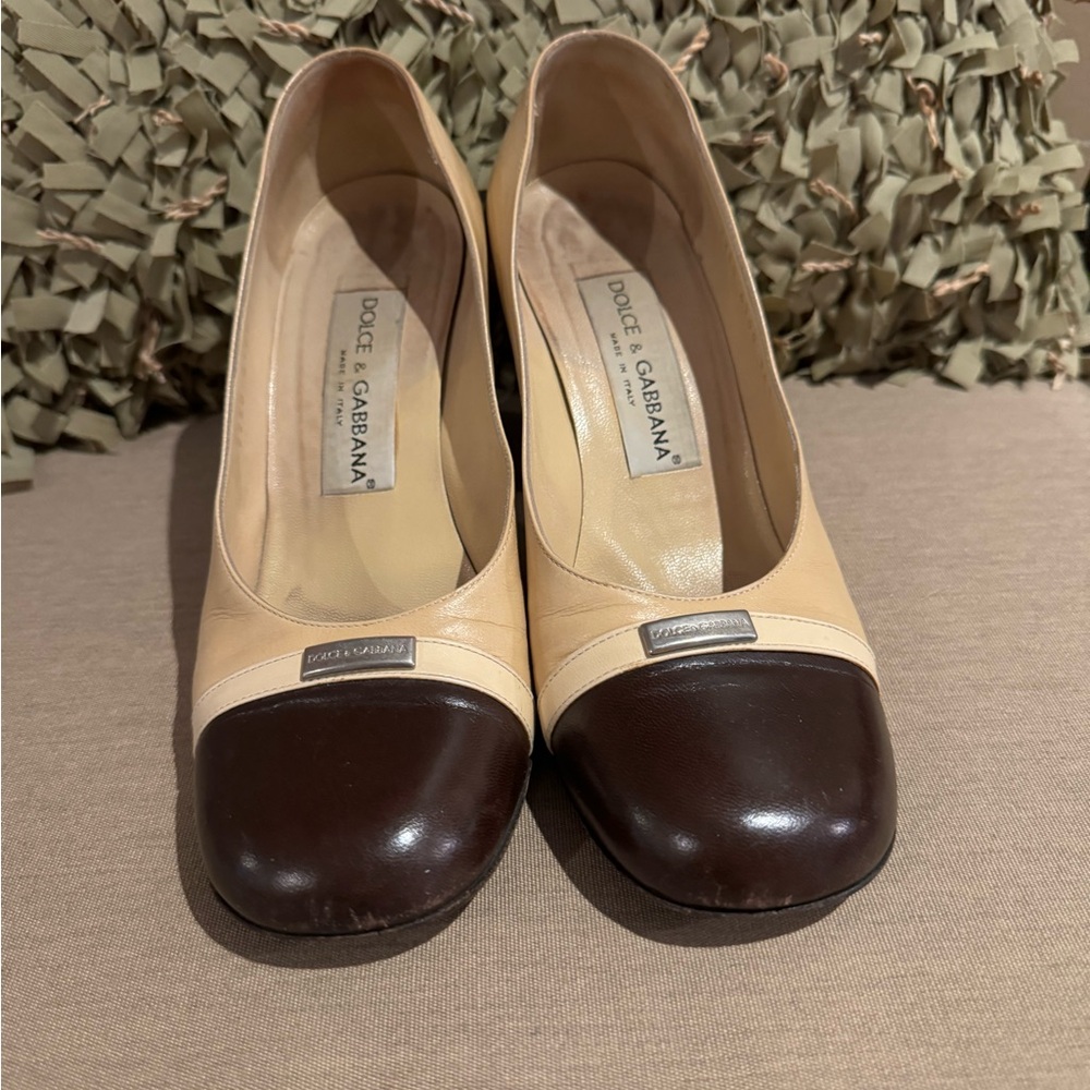 Dolce & Gabbana Round Toe Shoe